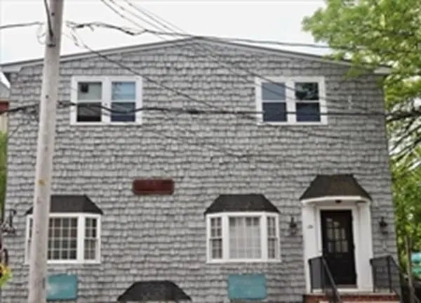 118 Pleasant Street #22-d, Marblehead
