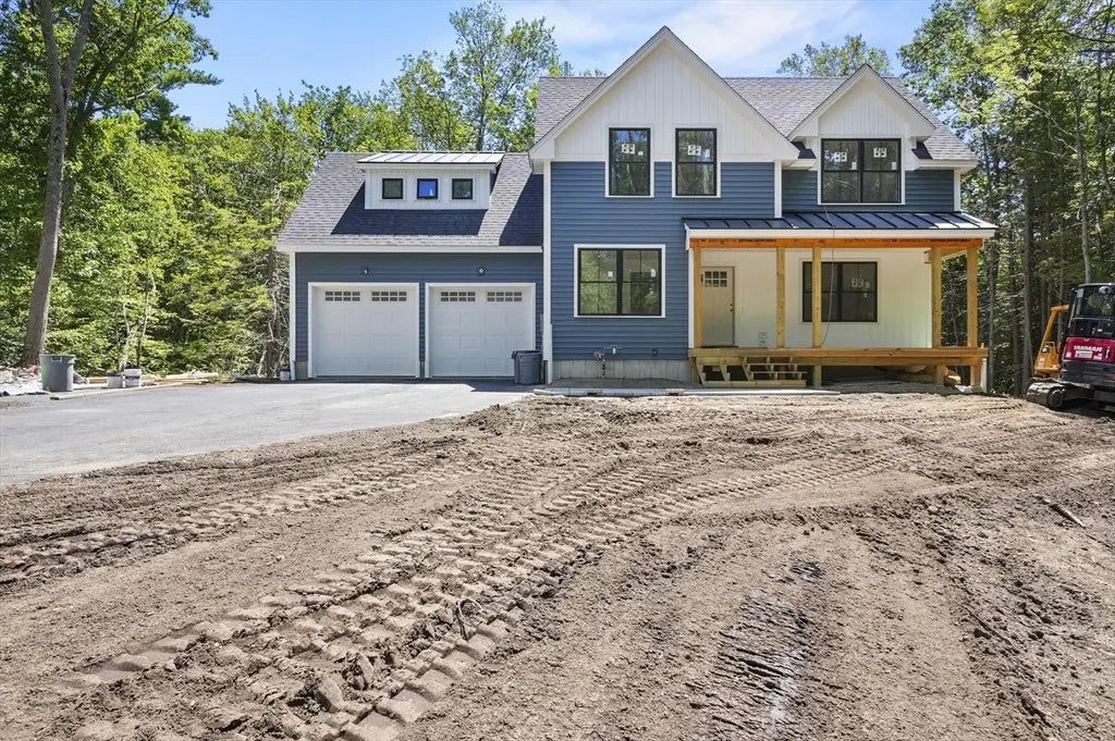 25 Bayberry Ln, Salisbury