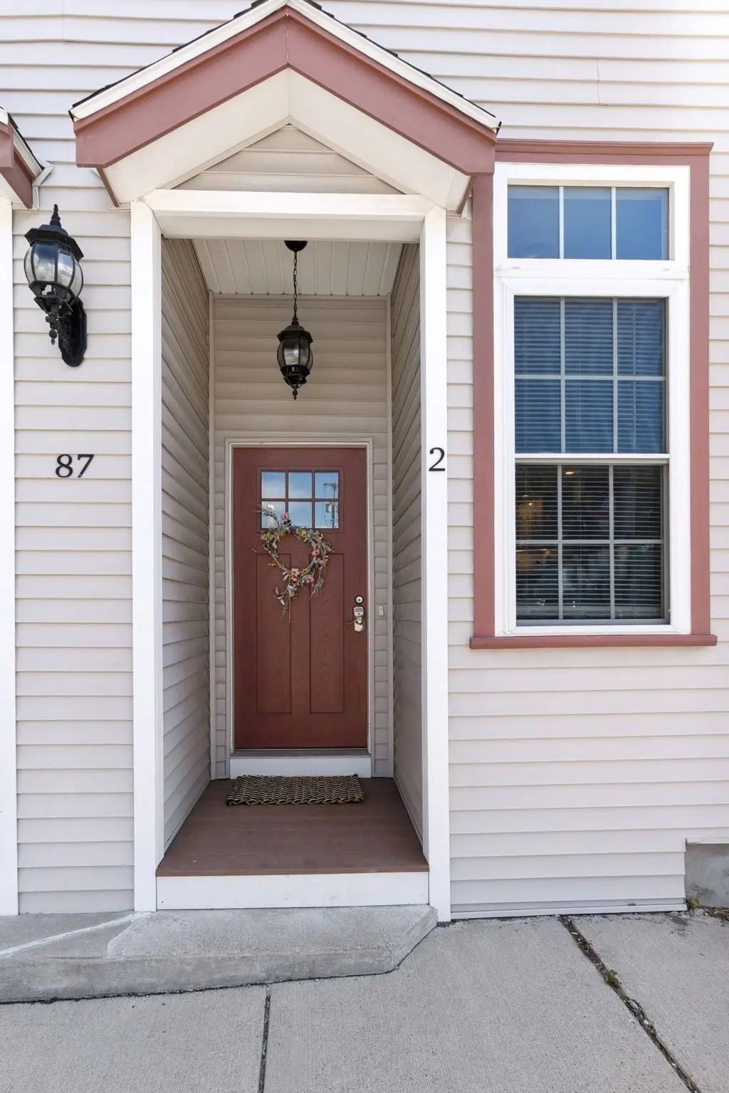 87 Bridge St Unit 2 #2, Salem