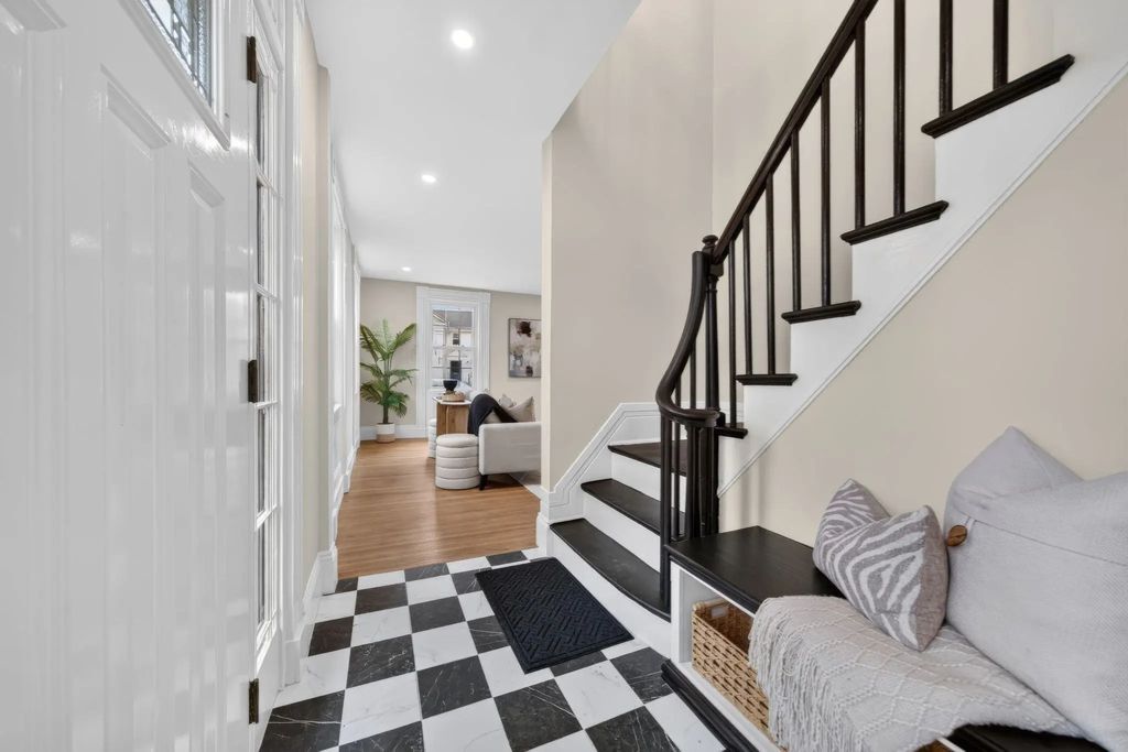 162 High St #a, Danvers