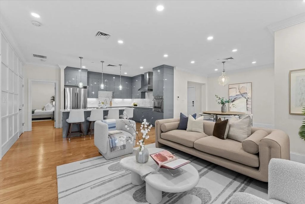 36 Elmwood Ave #11, Winchester