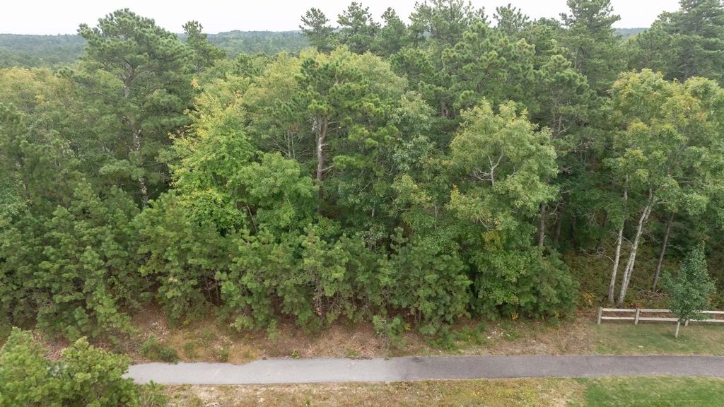 49 Seabiscuit Dr, Plymouth