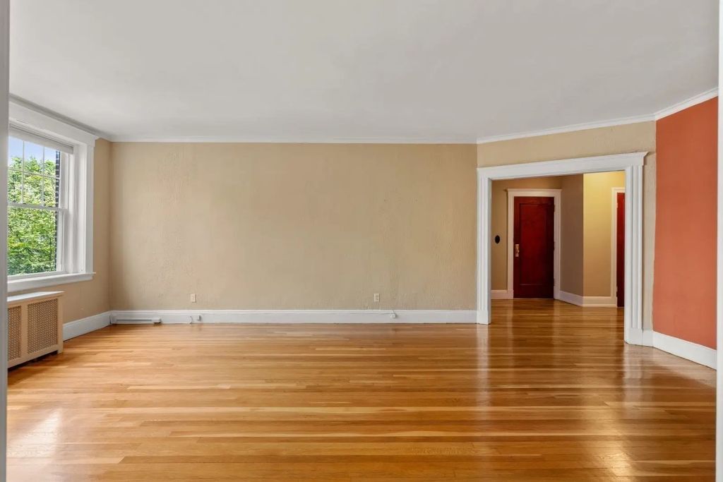 20 Egmont Street #4, Brookline