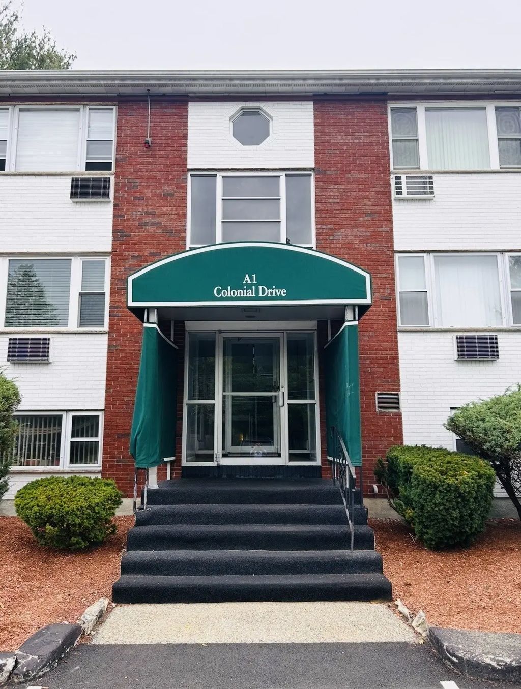 1 Colonial #1a, Andover
