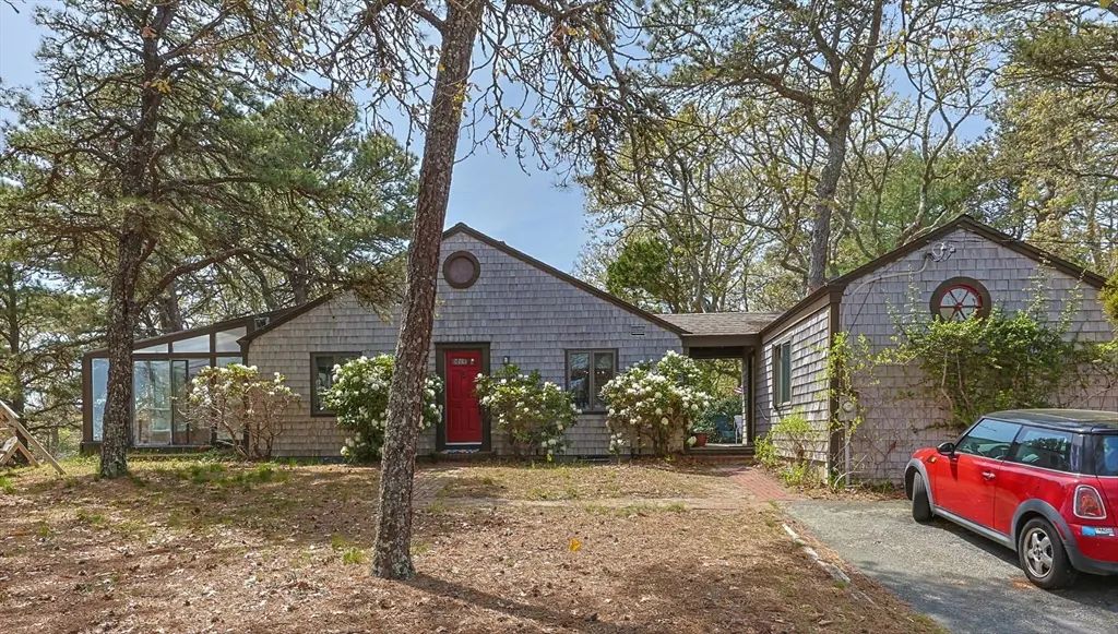 2 Brettwood Rd, Harwich