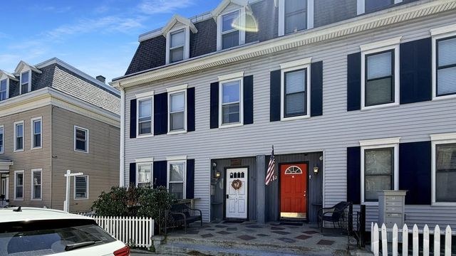607 E 7th St, Boston