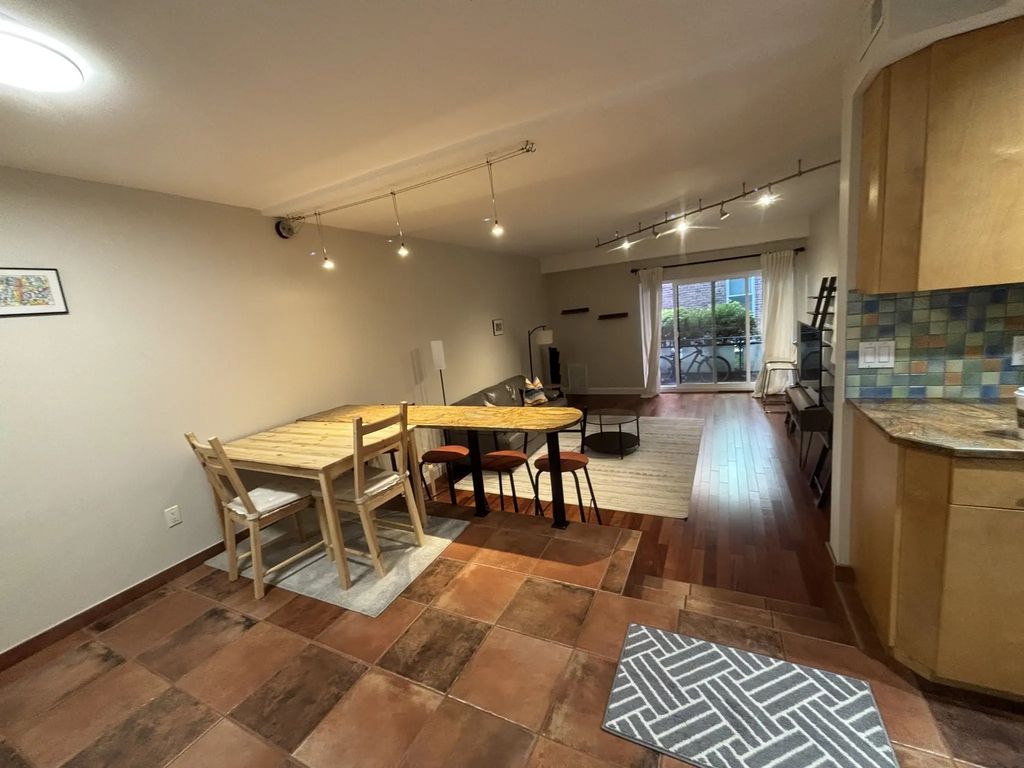 57 Broadlawn Park #11, Boston