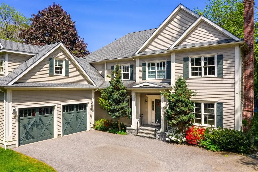 750 Hammond St, Brookline