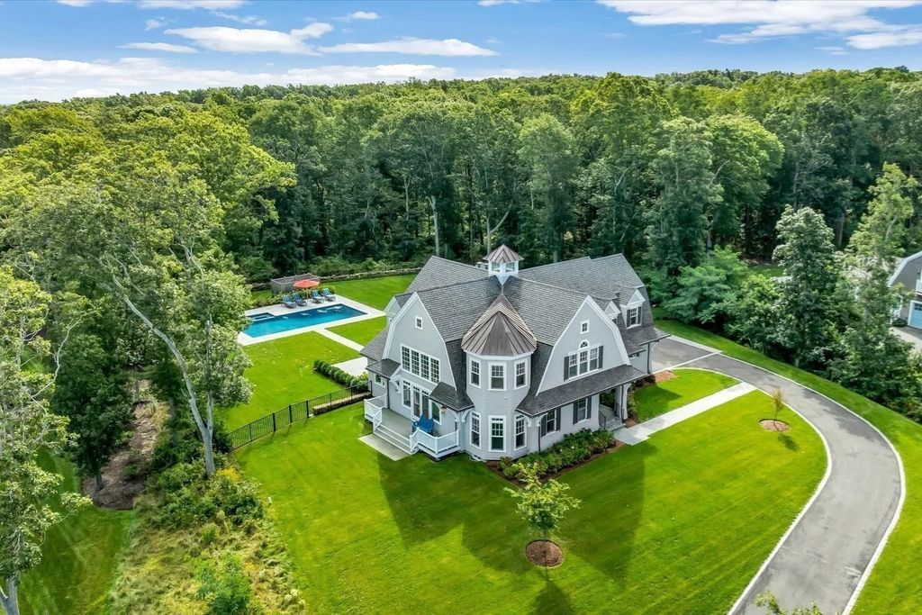 9 Rock Hill Rd, Sandwich