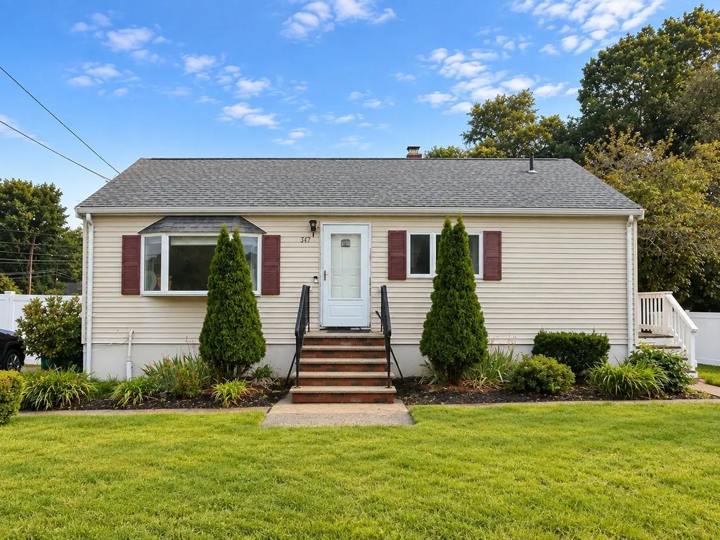 347 Lexington St, Woburn