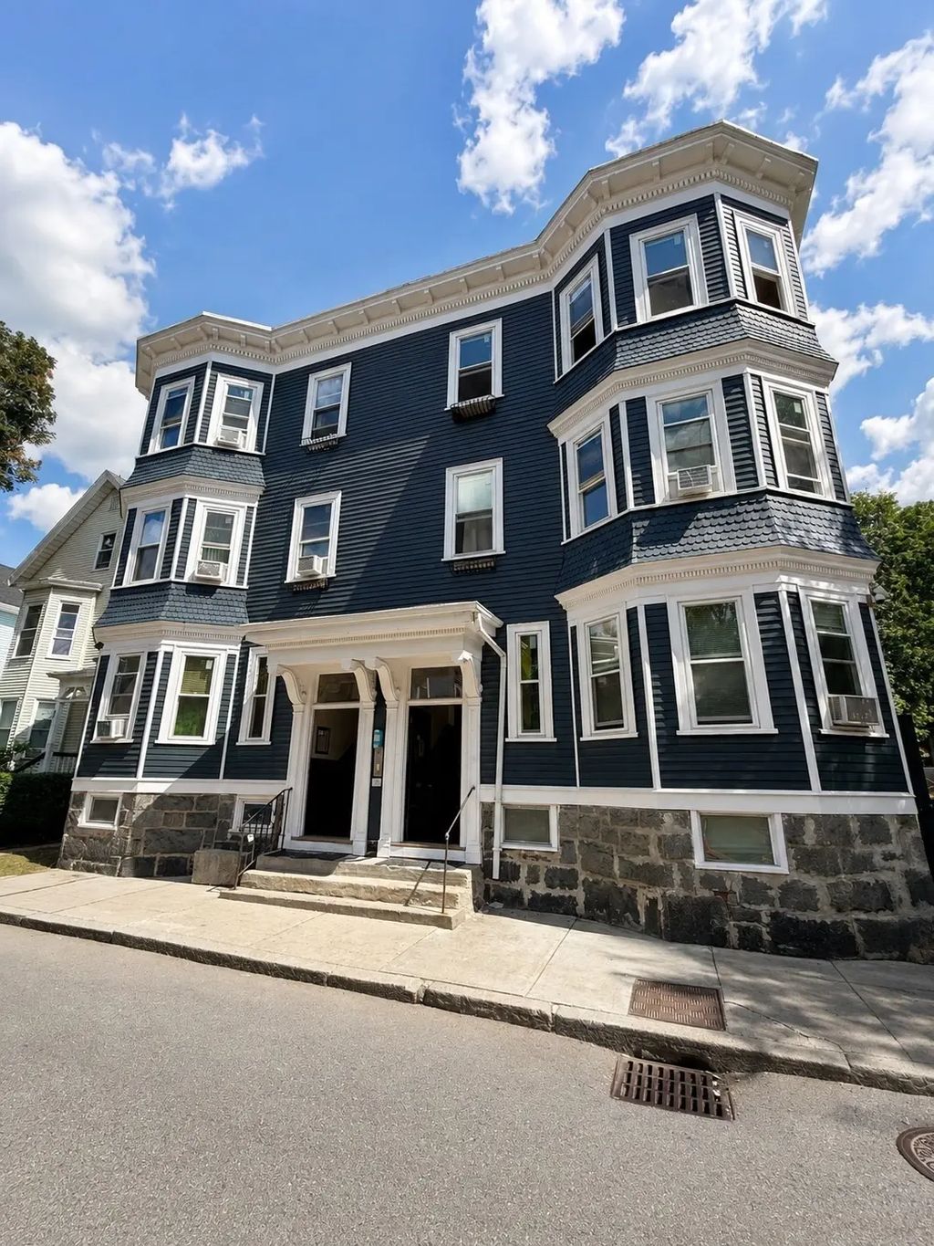 24 Wakullah St #3, Boston