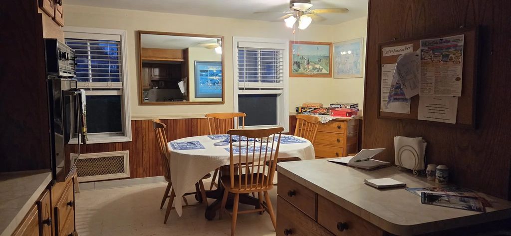 40 Rockport Rd, Gloucester