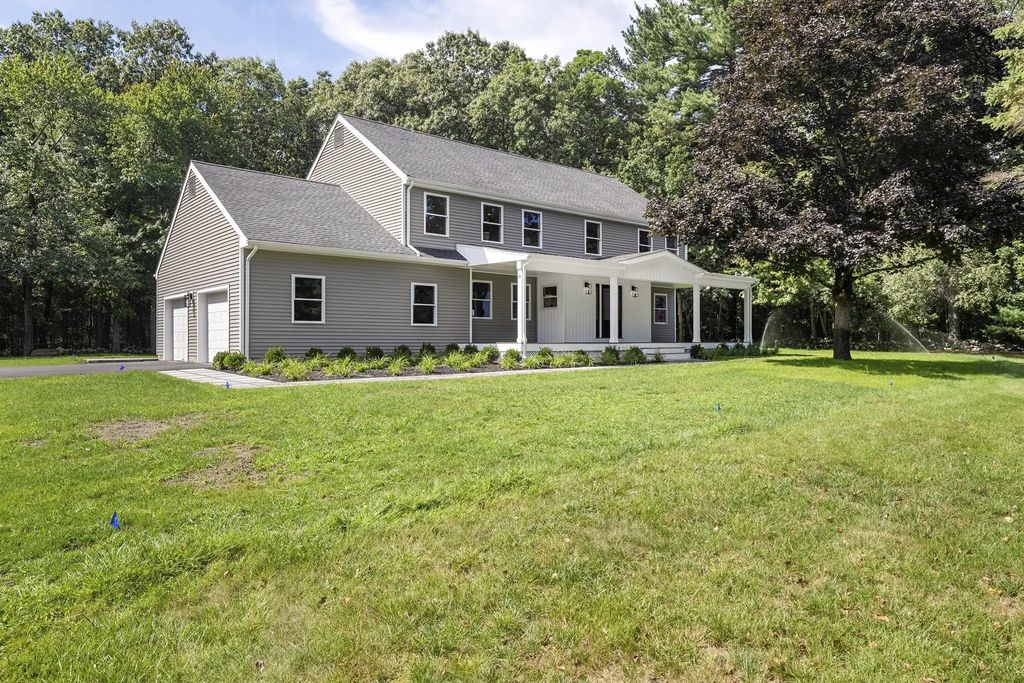 14 Cider Mill Rd, Medway