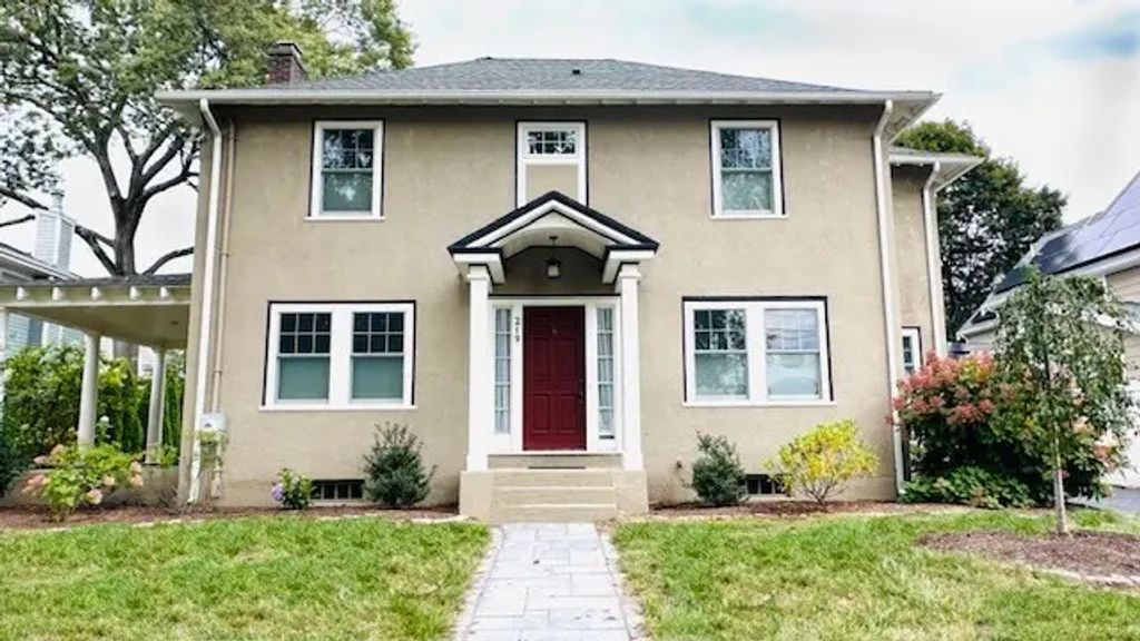 219 Harris Avenue, Needham