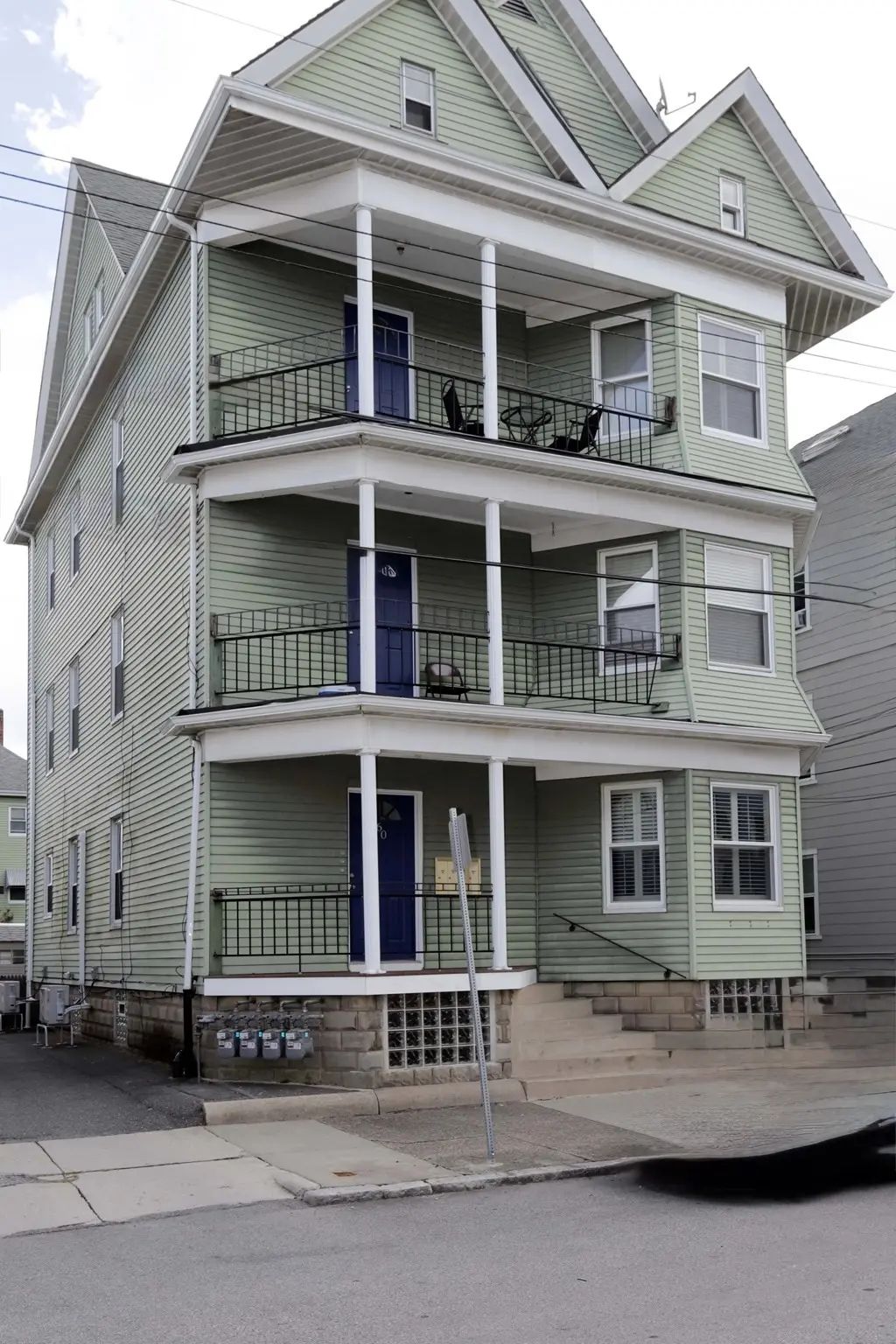 60 Briggs St, New Bedford