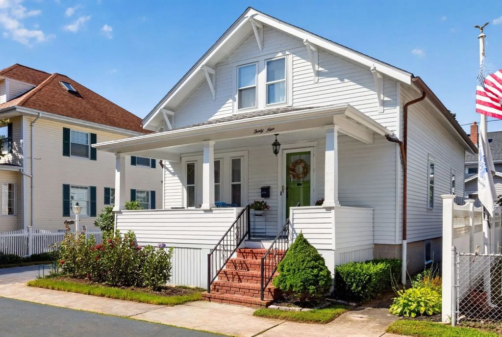 39 Junior St, New Bedford