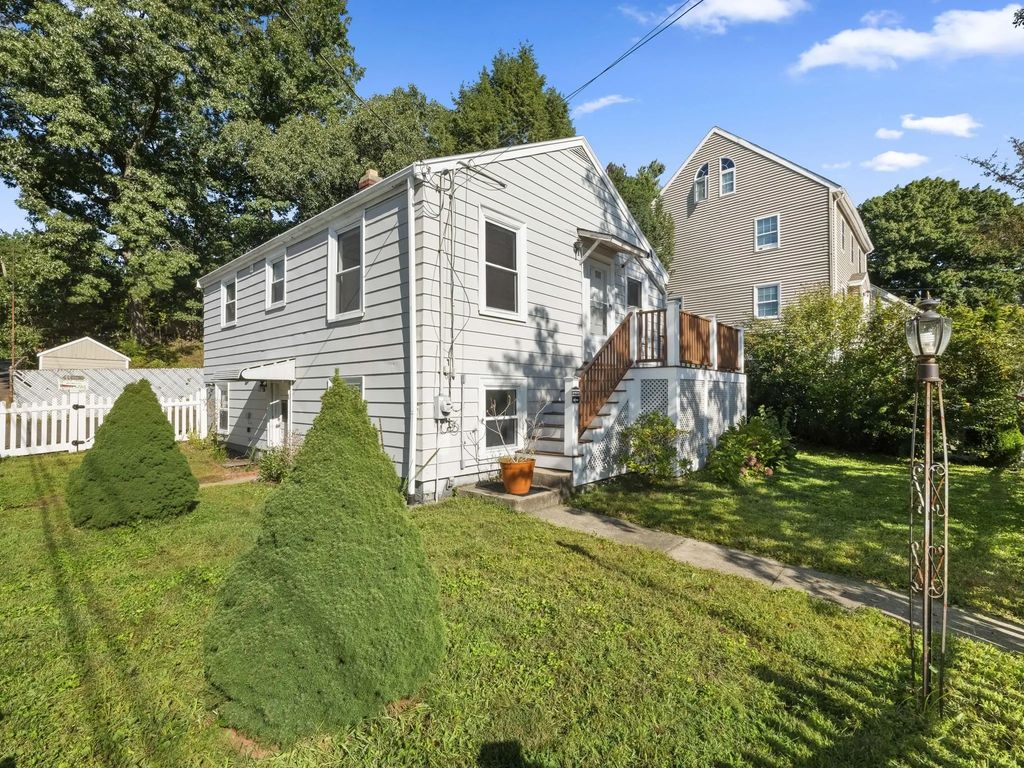 4 Ralph St, Medford