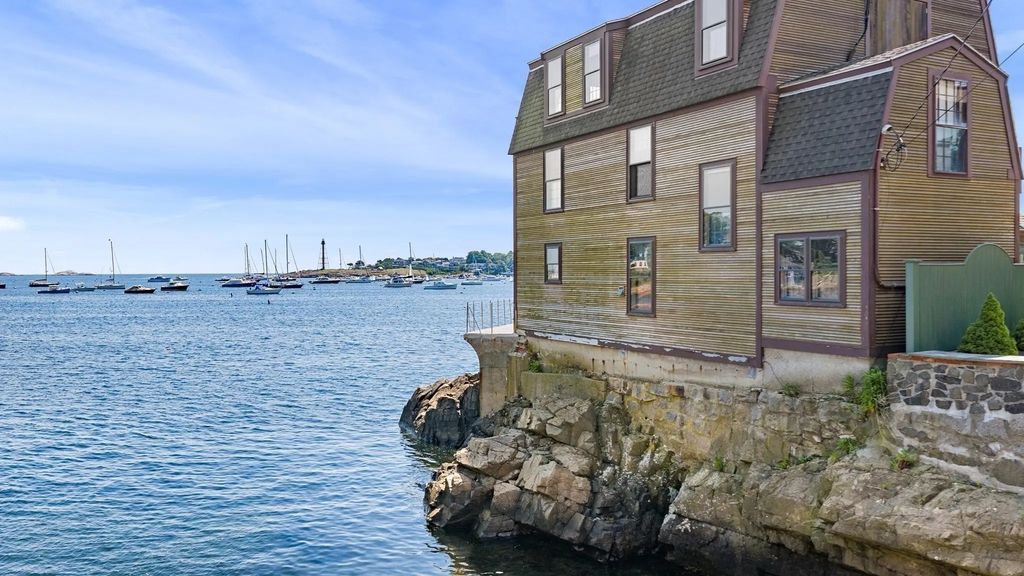 137r Front, Marblehead