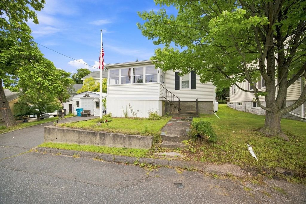 55 Park Ave, Ware
