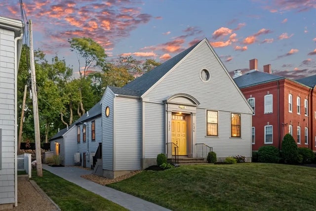 132 Elm Street, Marblehead