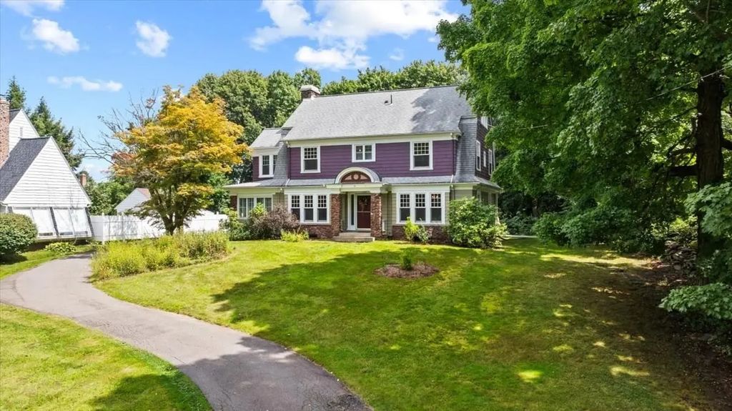 1140 Northampton St, Holyoke