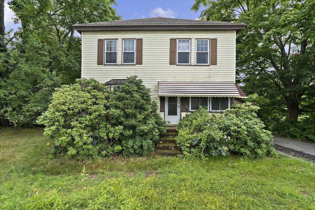 133 Pleasant Valley St, Methuen
