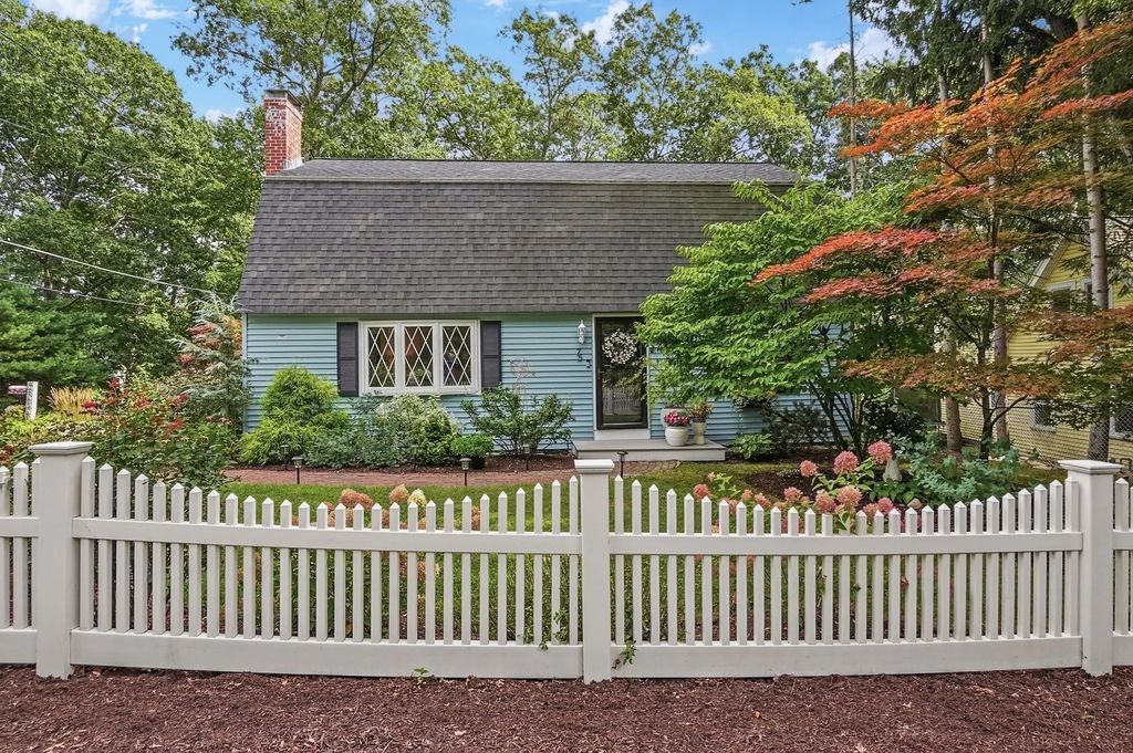 75 Myrtle Street, Ashland