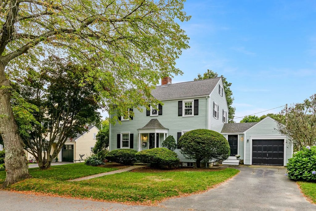 18 Mohawk Rd, Marblehead