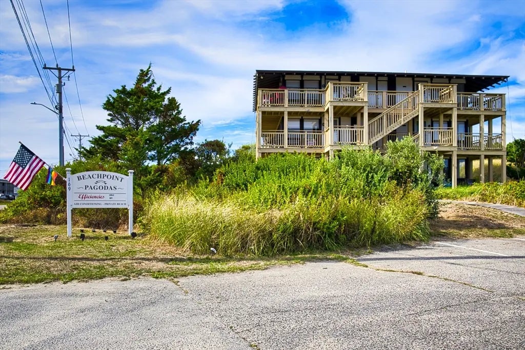 169 Shore Rd #15, Truro