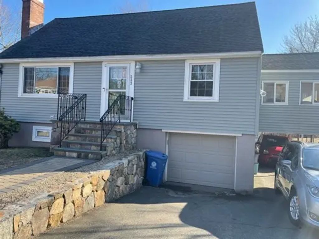 533 Water Street, Wakefield