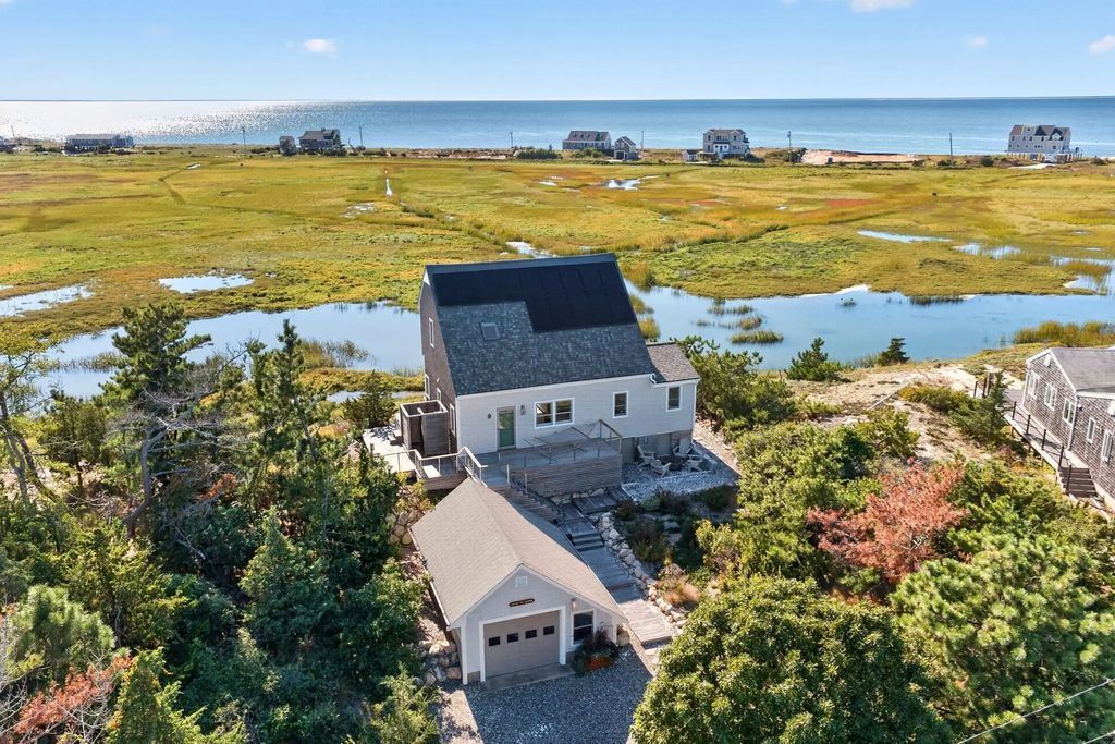 195 Eldredge Dr, Eastham