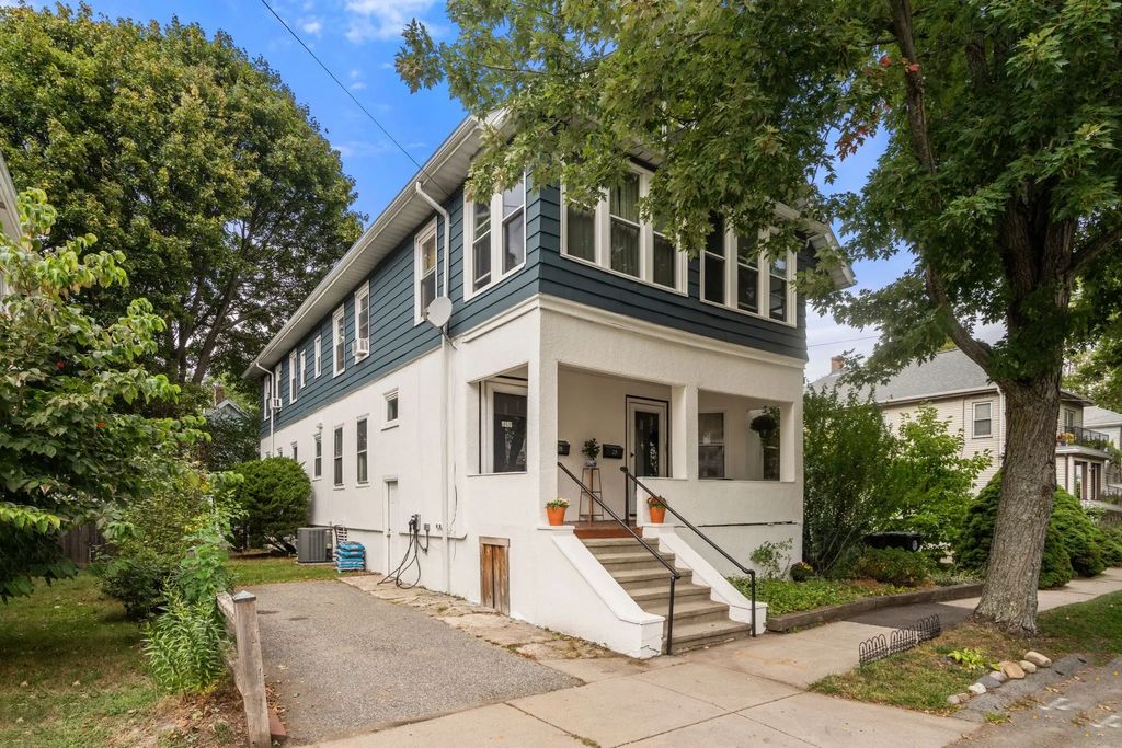23 Walnut St #23, Belmont