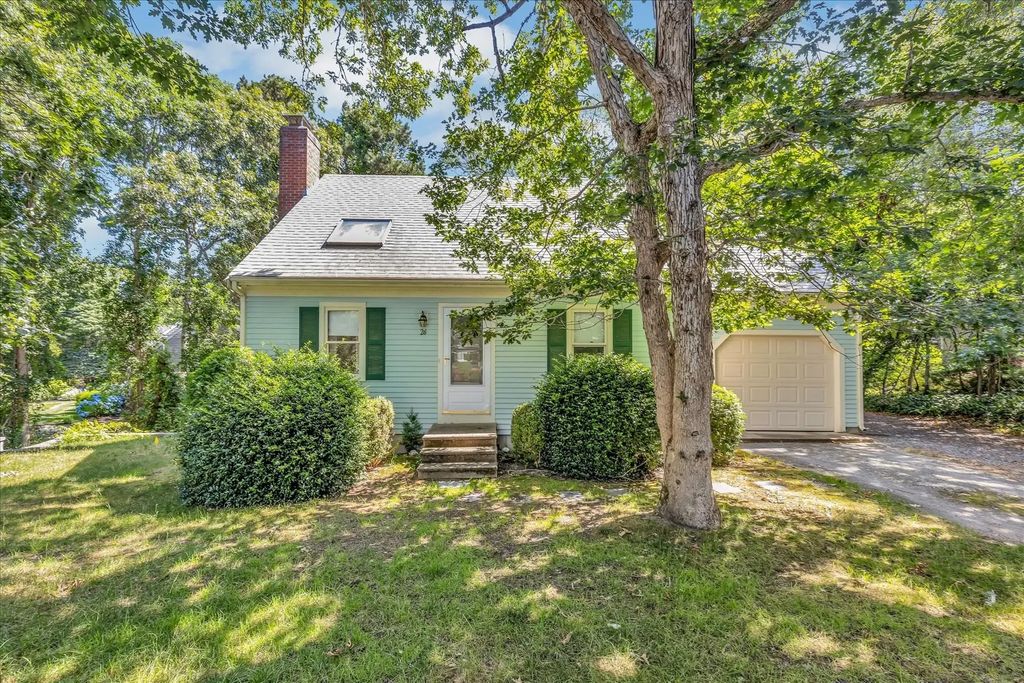 26 Richard Rd, Yarmouth