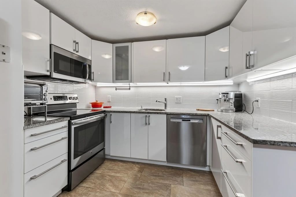 131 Pierce St #304, Malden
