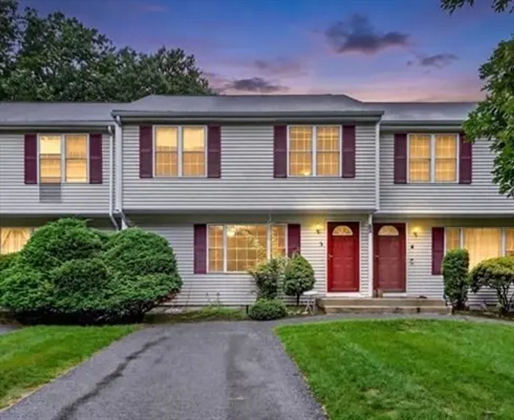 85 Steeple Chase Cir #3, Attleboro