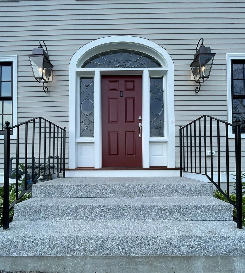 555 Foundry St #b, Easton