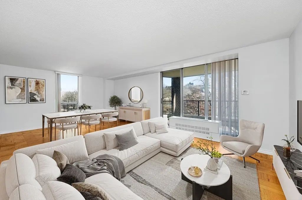 77 Pond Avenue #401, Brookline