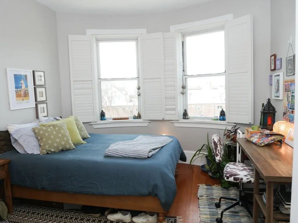 14 Chestnut Hill Ave #3, Boston