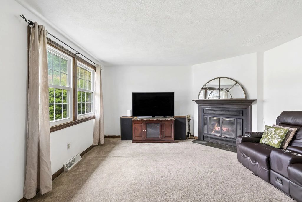 47 Prescott Dr #47, Chelmsford