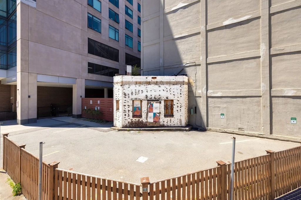88 North Washington, Boston