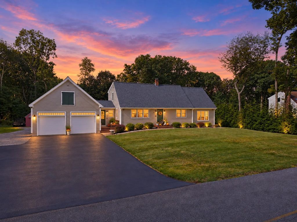 80 Dodge Hill Rd, Sutton