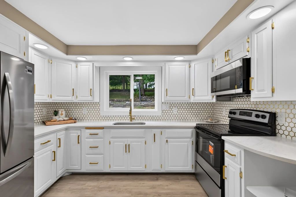 118 Blossom St, Fitchburg