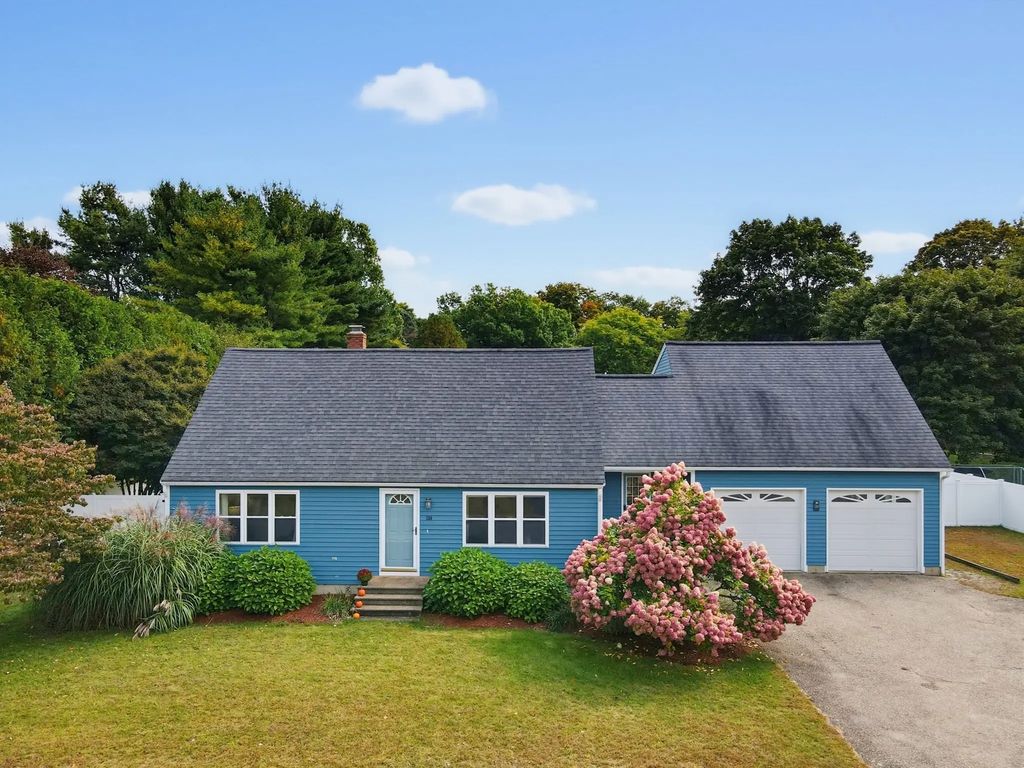 124 Haywood Drive, East Brookfield