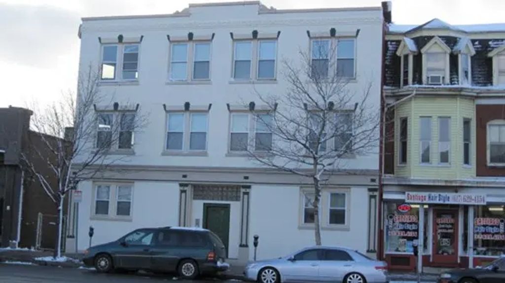 136 Broadway #3, Somerville