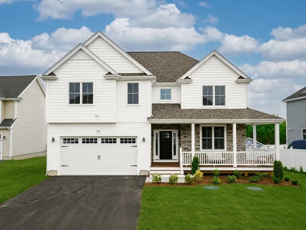 4 Narragansett Dr, West Bridgewater