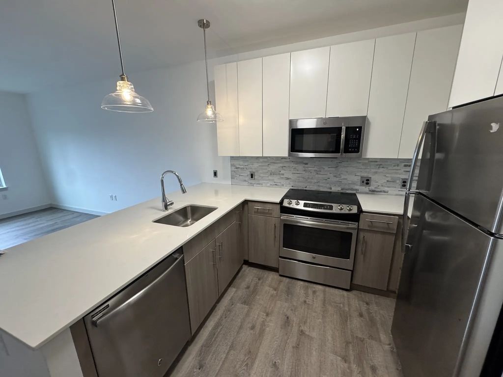 180 Telford Street #404, Boston