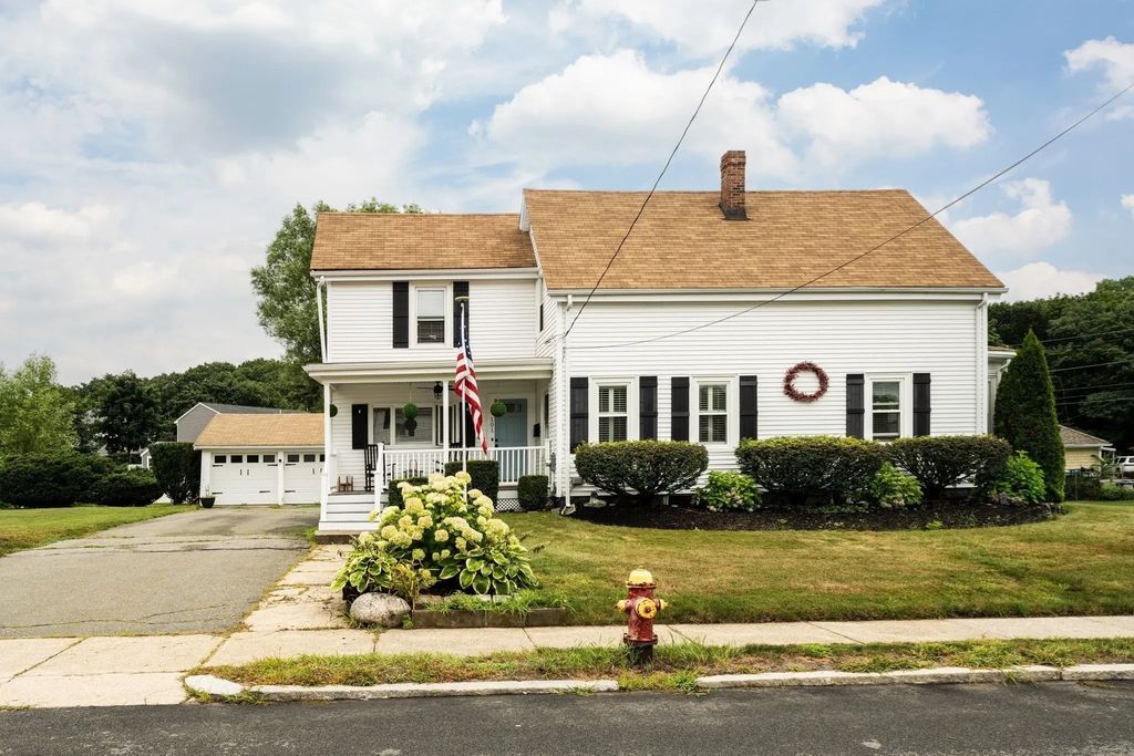 101 Bartholomew St, Peabody