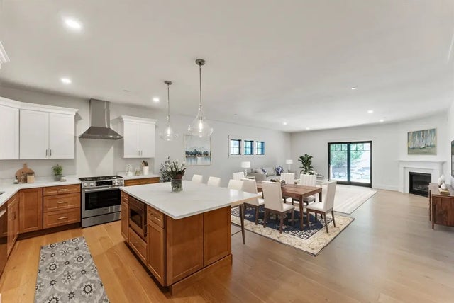 134 Court St #6, Plymouth