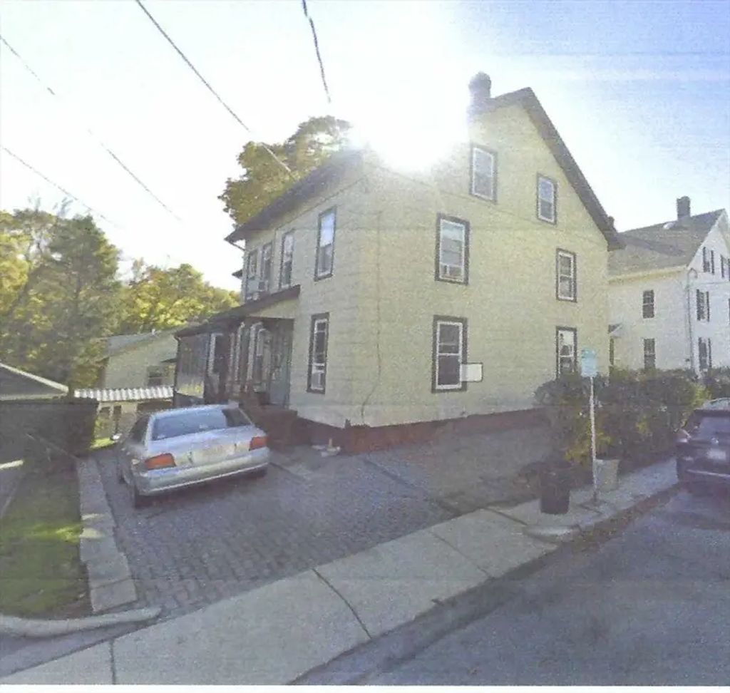 12 Swan Place, Arlington