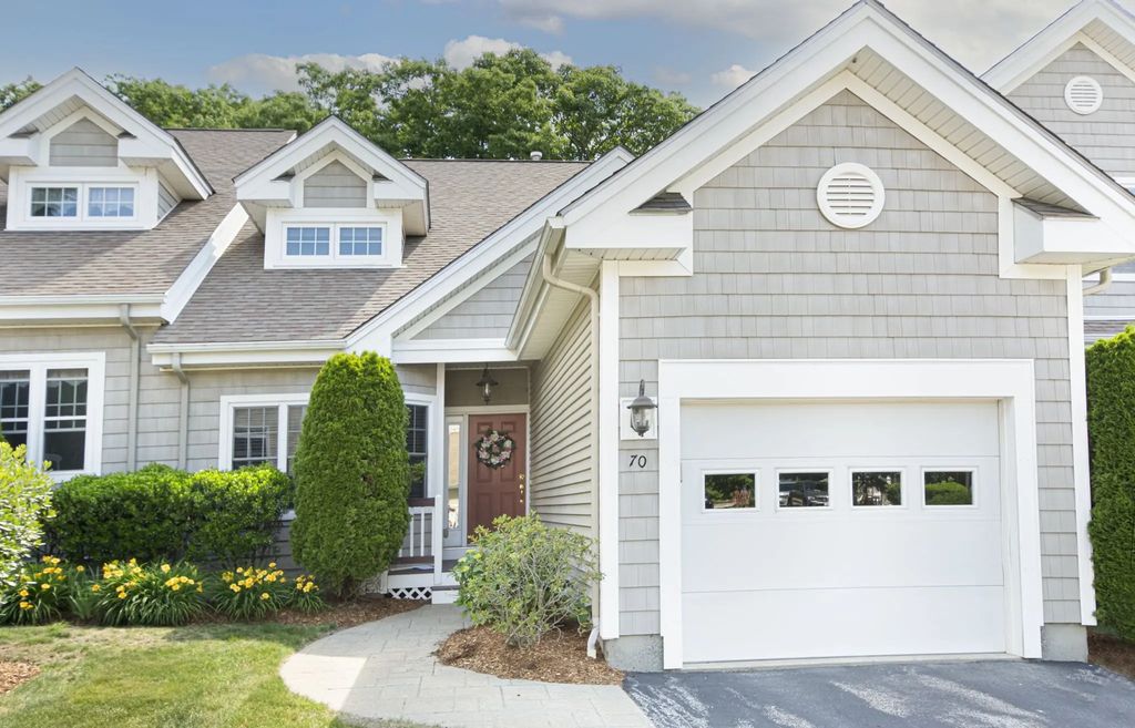 70 Lincoln Ln #70, Grafton